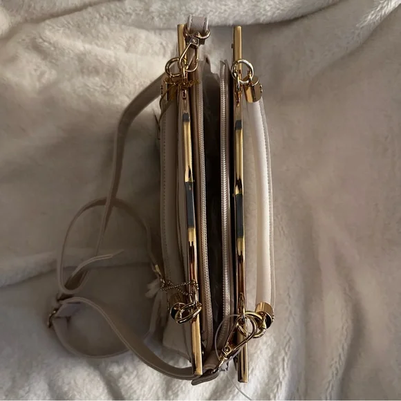 Crossi Beige Crossbody Bag: NWT - Picture 10 of 13
